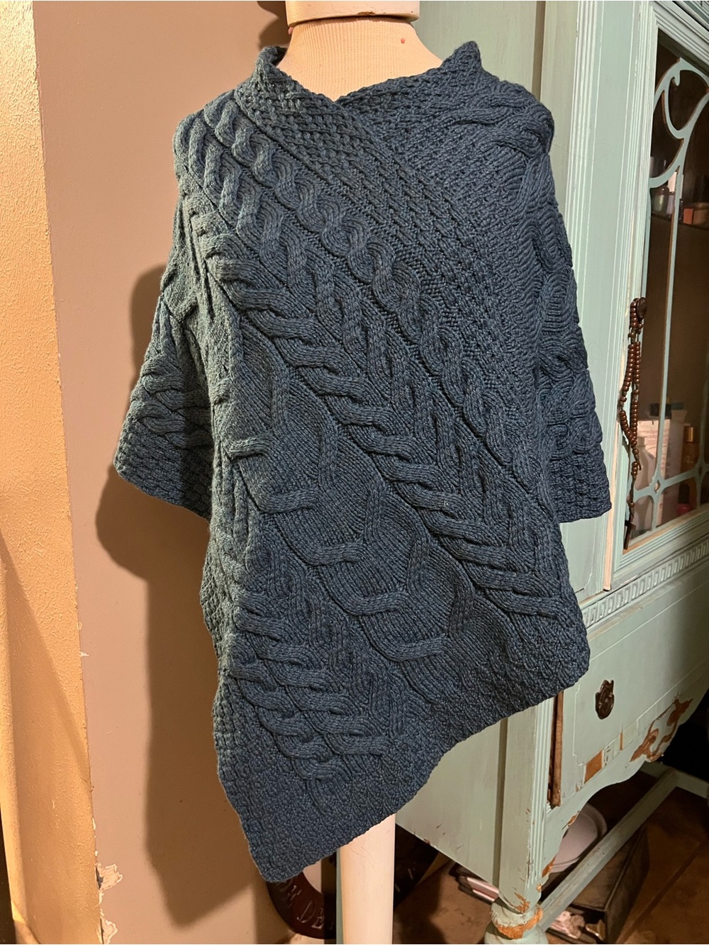 Aran Woollen Mills Ireland Blue Cable-Knit Merino Wool Poncho Pullover V-Neck OS